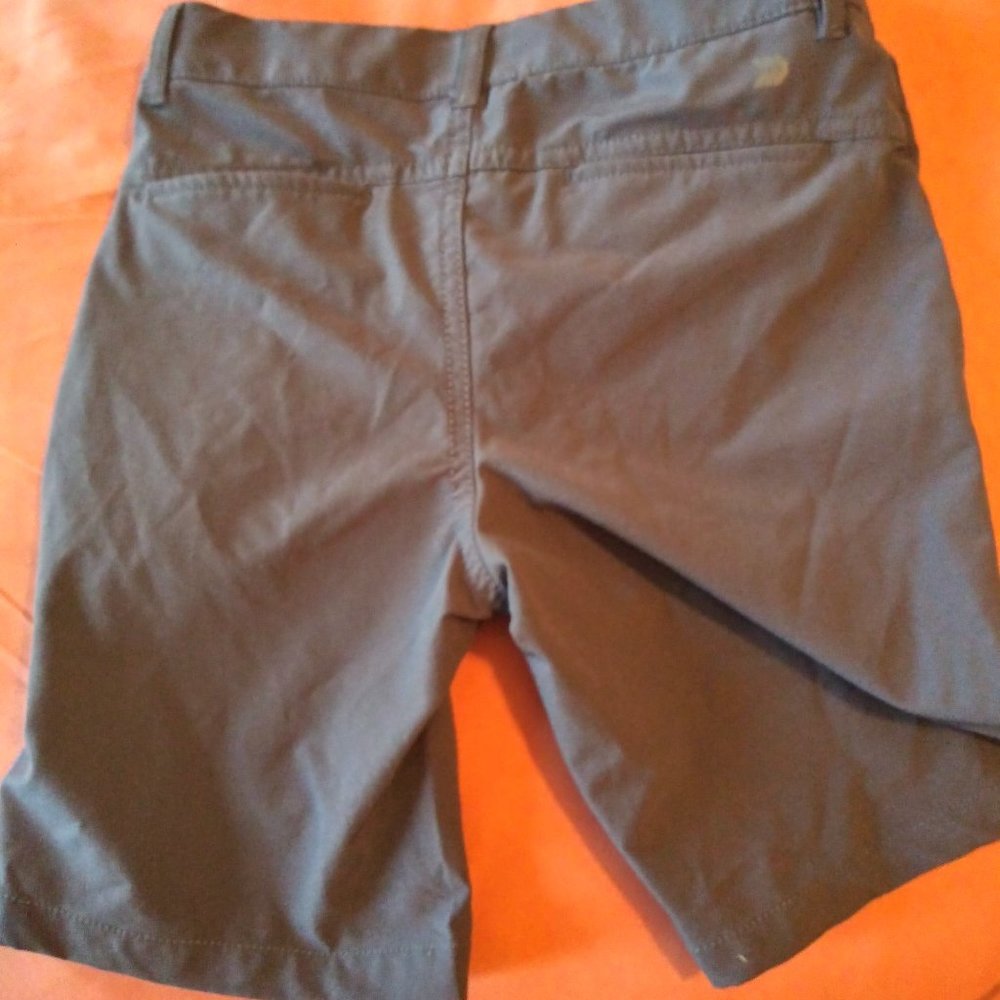 Boys All In Motion shorts - Picture 3 of 3